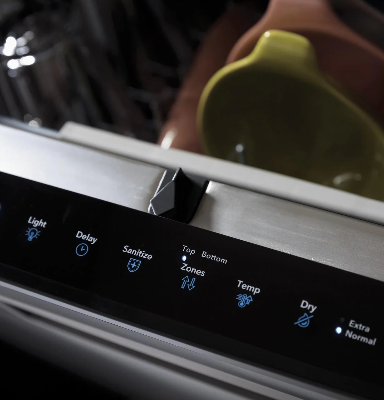 Haier ENERGY STAR® Smart Top Control with Stainless Steel Interior Dishwasher with Sanitize Cycle - Image 47