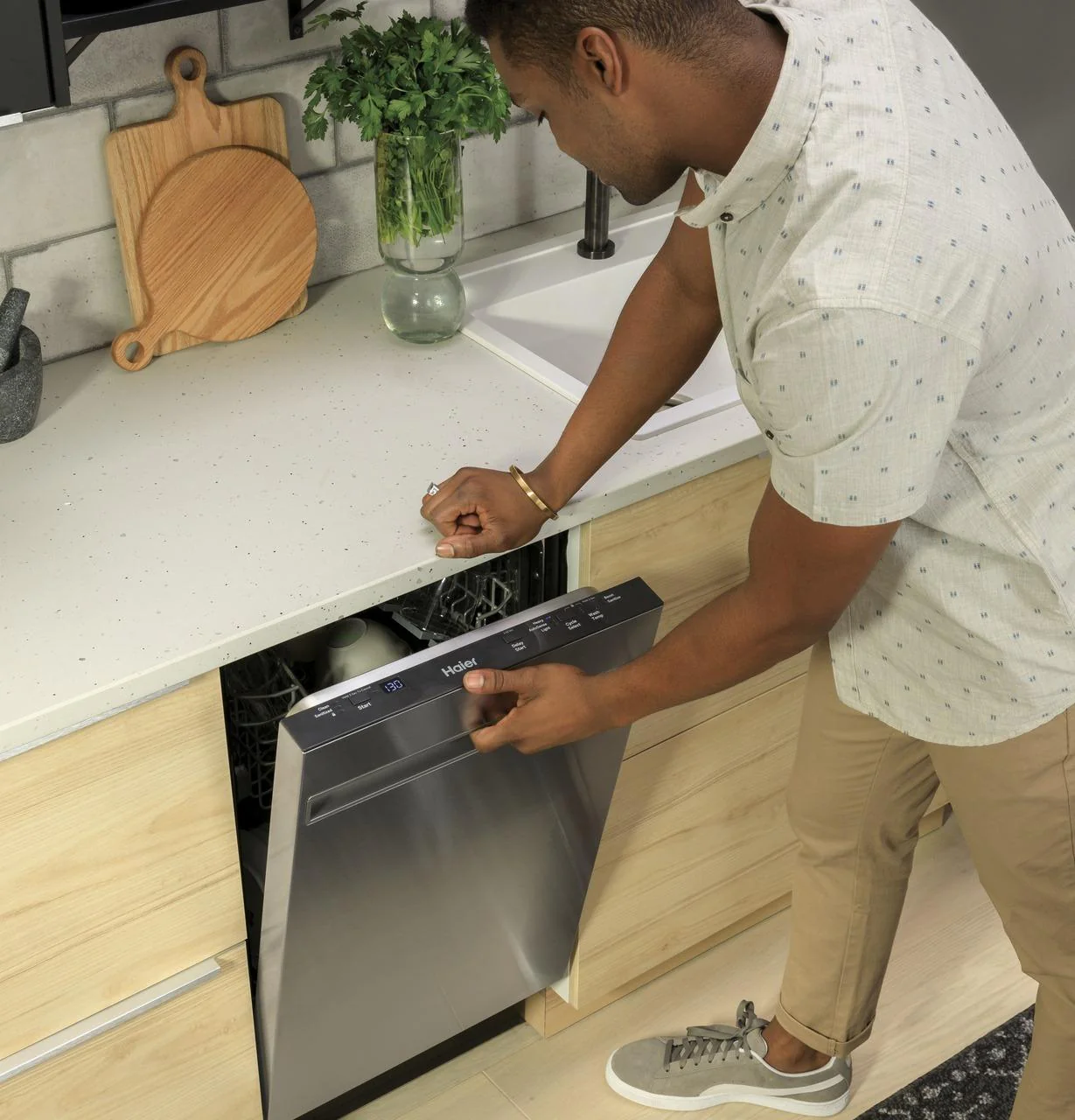 QDT125SSLSS Haier ENERGY STAR® 18" Stainless Steel Interior Dishwasher with Sanitize Cycle - Image 55