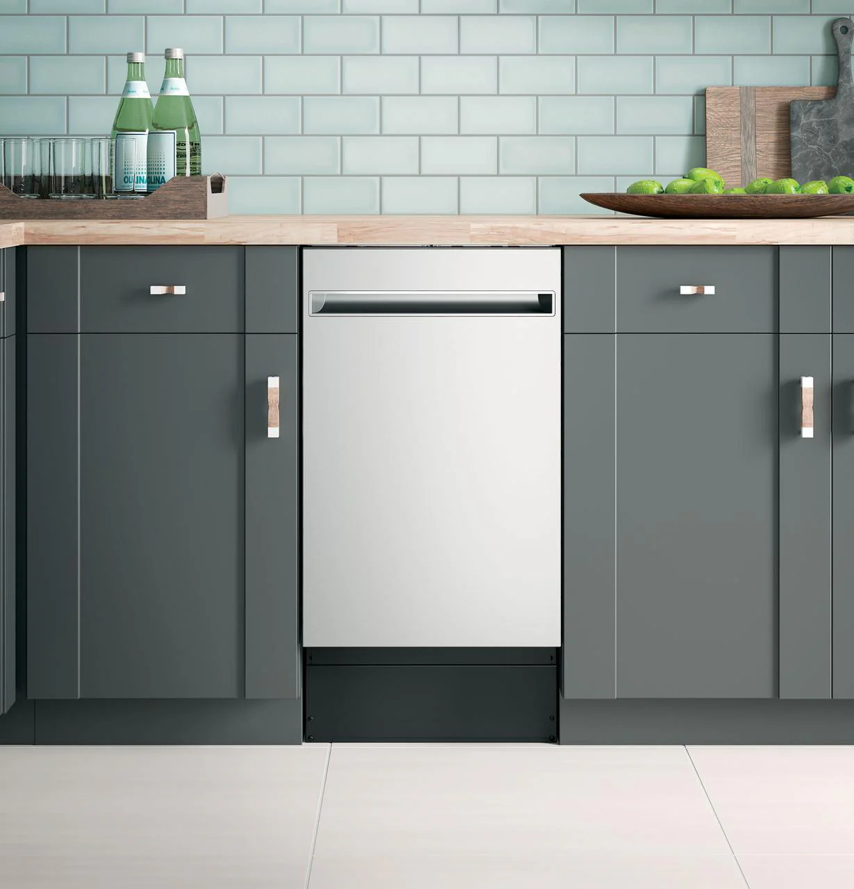 QDT125SSLSS Haier ENERGY STAR® 18" Stainless Steel Interior Dishwasher with Sanitize Cycle - Image 9