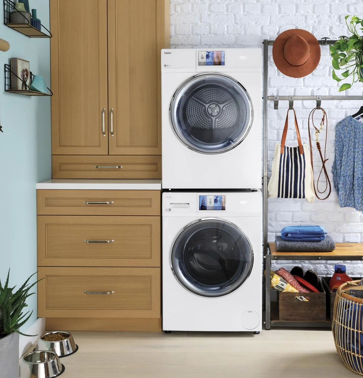 4.3 cu.ft. Capacity Smart 24" Frontload Electric Dryer with Stainless Steel Basket - Image 17