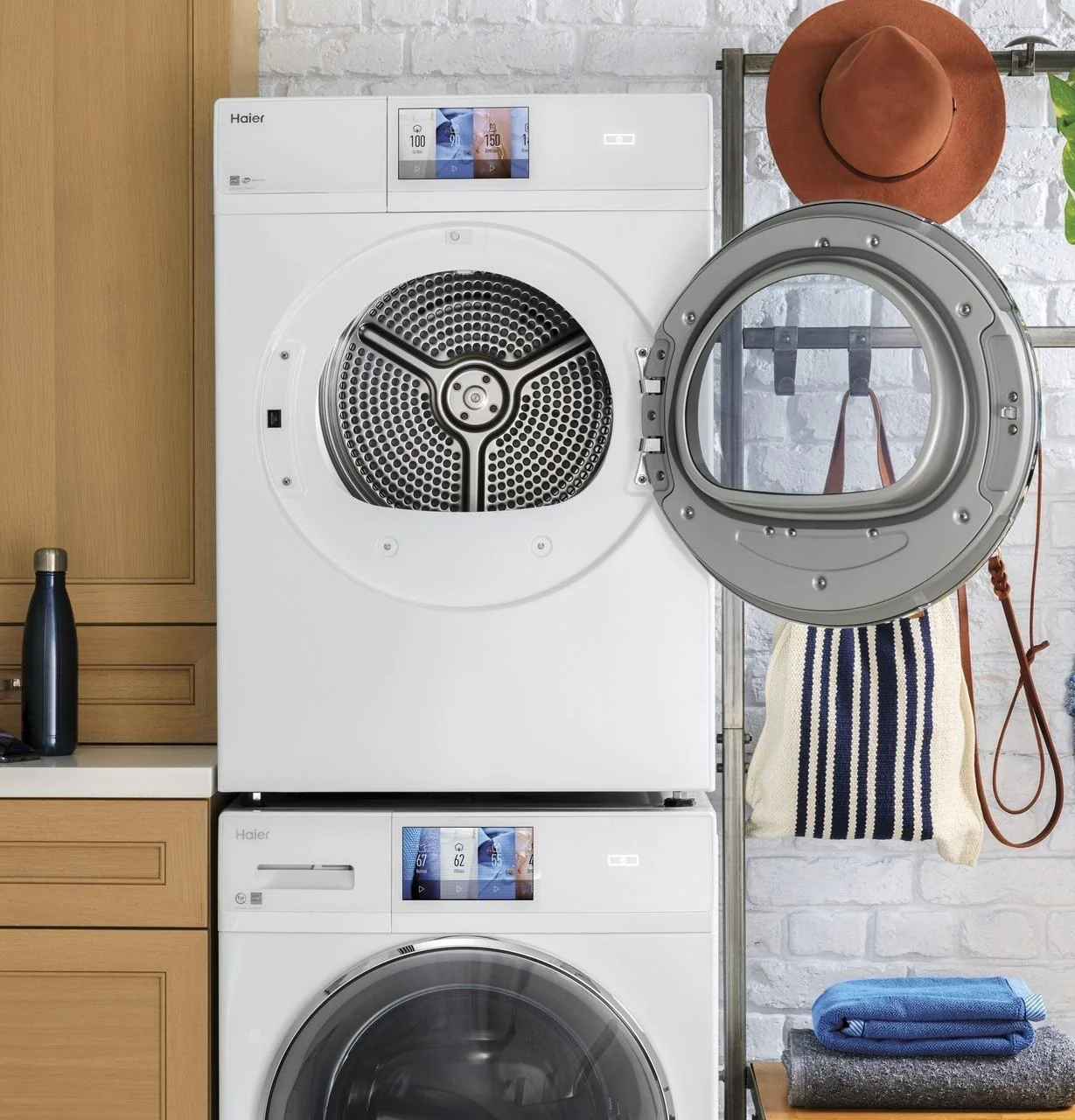 4.3 cu.ft. Capacity Smart 24" Frontload Electric Dryer with Stainless Steel Basket - Image 21