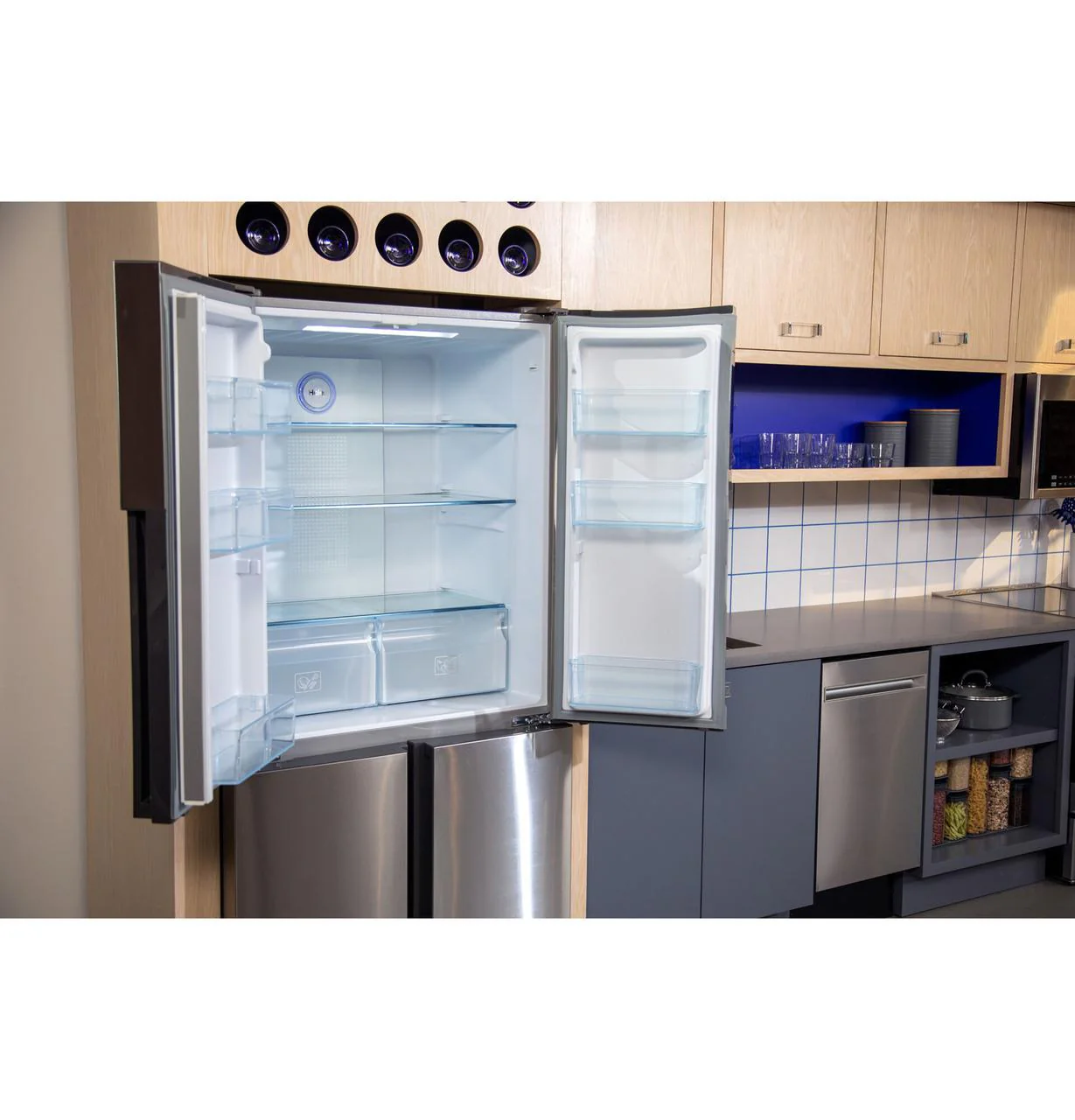 QHE16HYPFS Haier ENERGY STAR® 16.8 Cu. Ft. Quad Door Refrigerator - Image 39