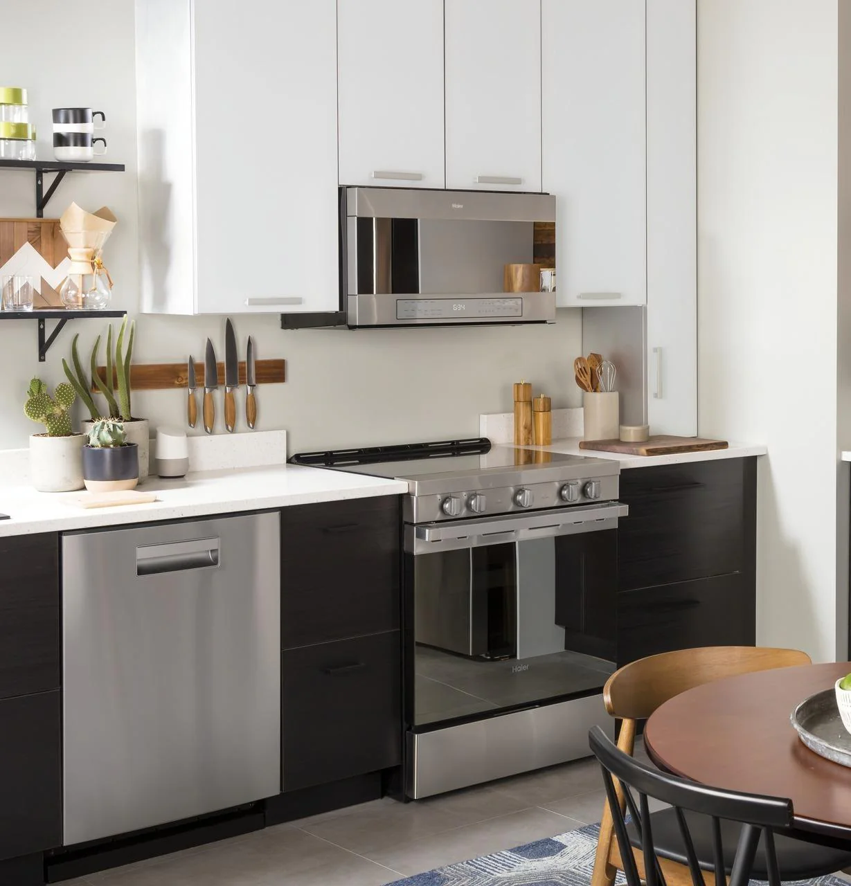 Haier 30" Smart Slide-In Electric Range with Convection - Image 43