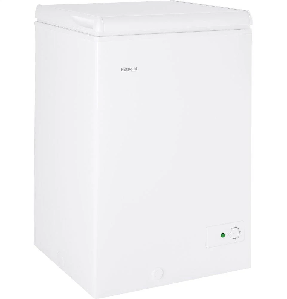HCM4SMWW Hotpoint® 3.6 Cu. Ft. Manual Defrost Chest Freezer - Image 3