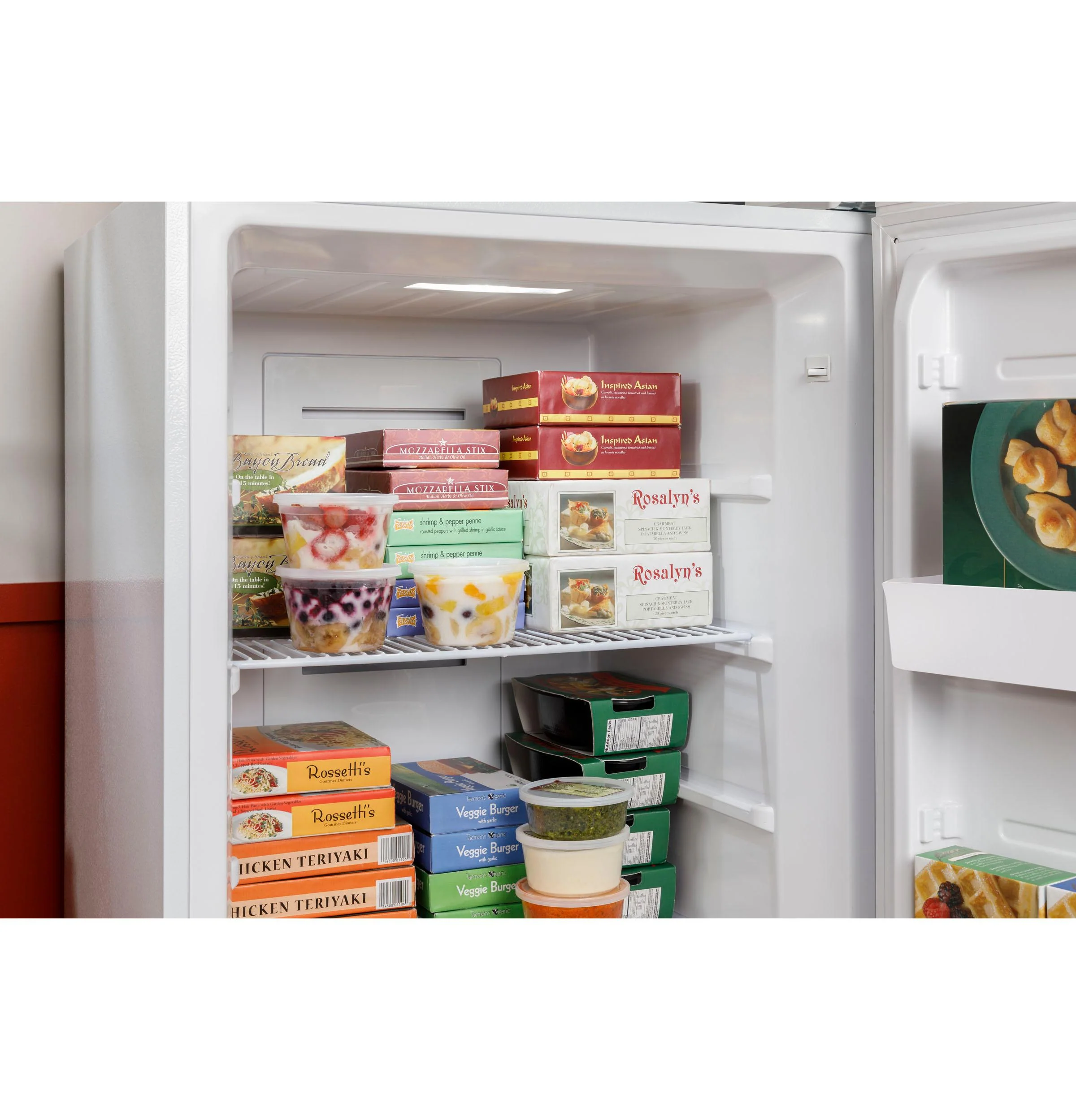 HUF13STRWW Hotpoint® 13 Cu. Ft. Frost-Free Upright Freezer - Image 23