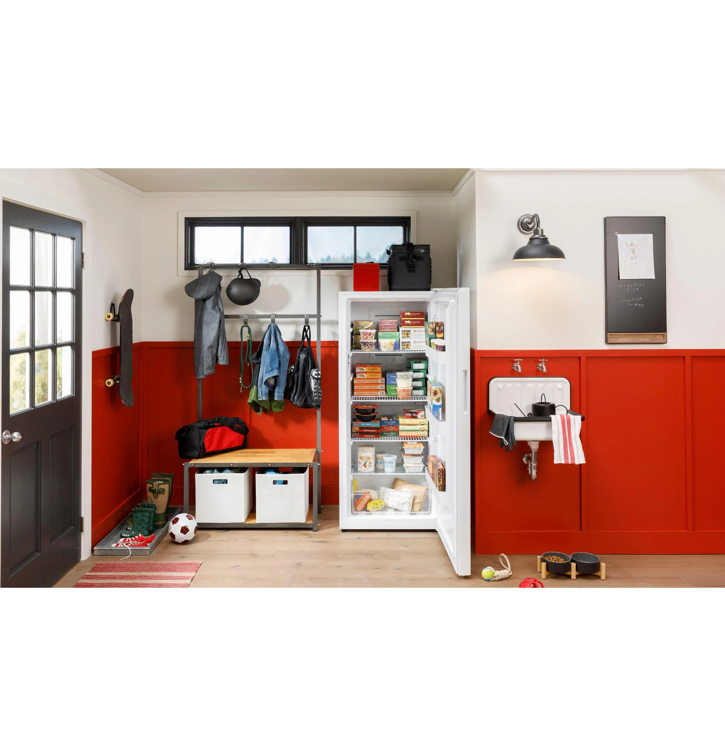 HUF13STRWW Hotpoint® 13 Cu. Ft. Frost-Free Upright Freezer - Image 27