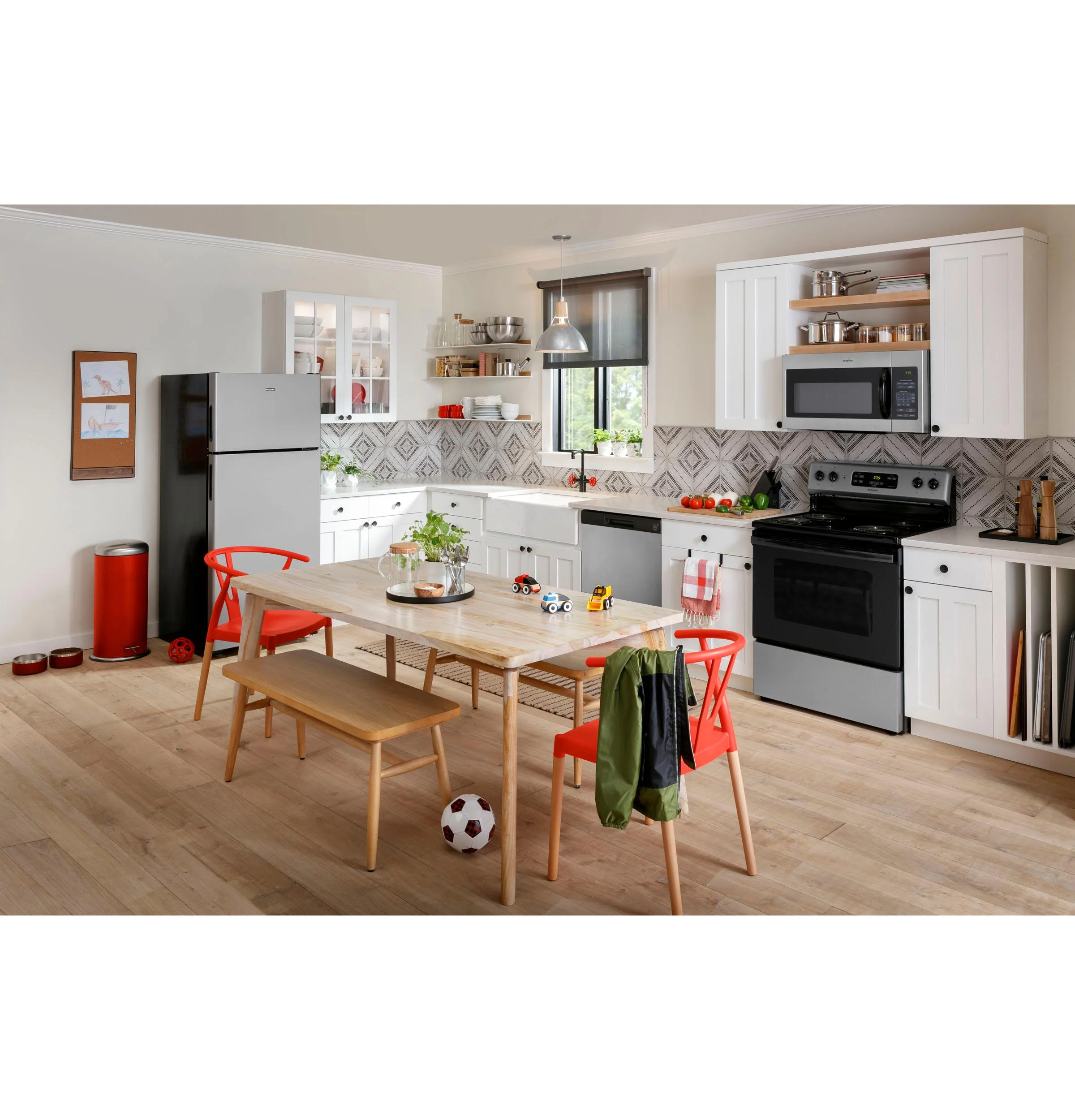 RVM5160MPSA Hotpoint® 1.6 Cu. Ft. Over-the-Range Microwave Oven - Image 10