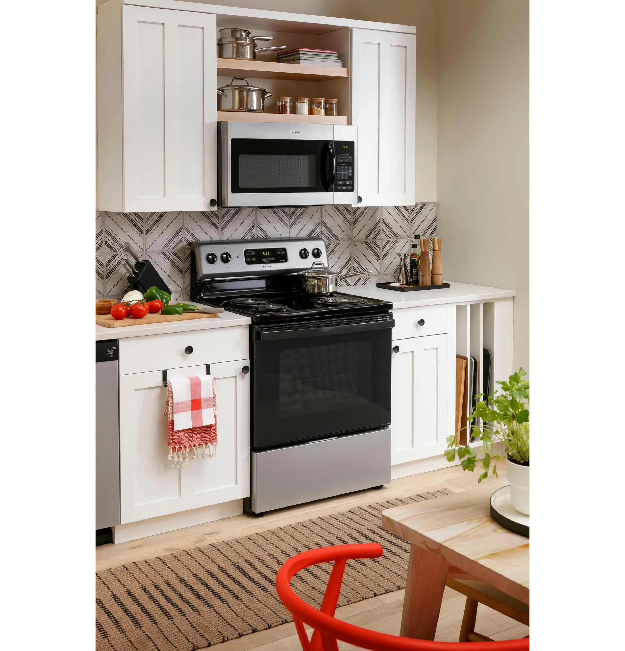 RVM5160MPSA Hotpoint® 1.6 Cu. Ft. Over-the-Range Microwave Oven - Image 8