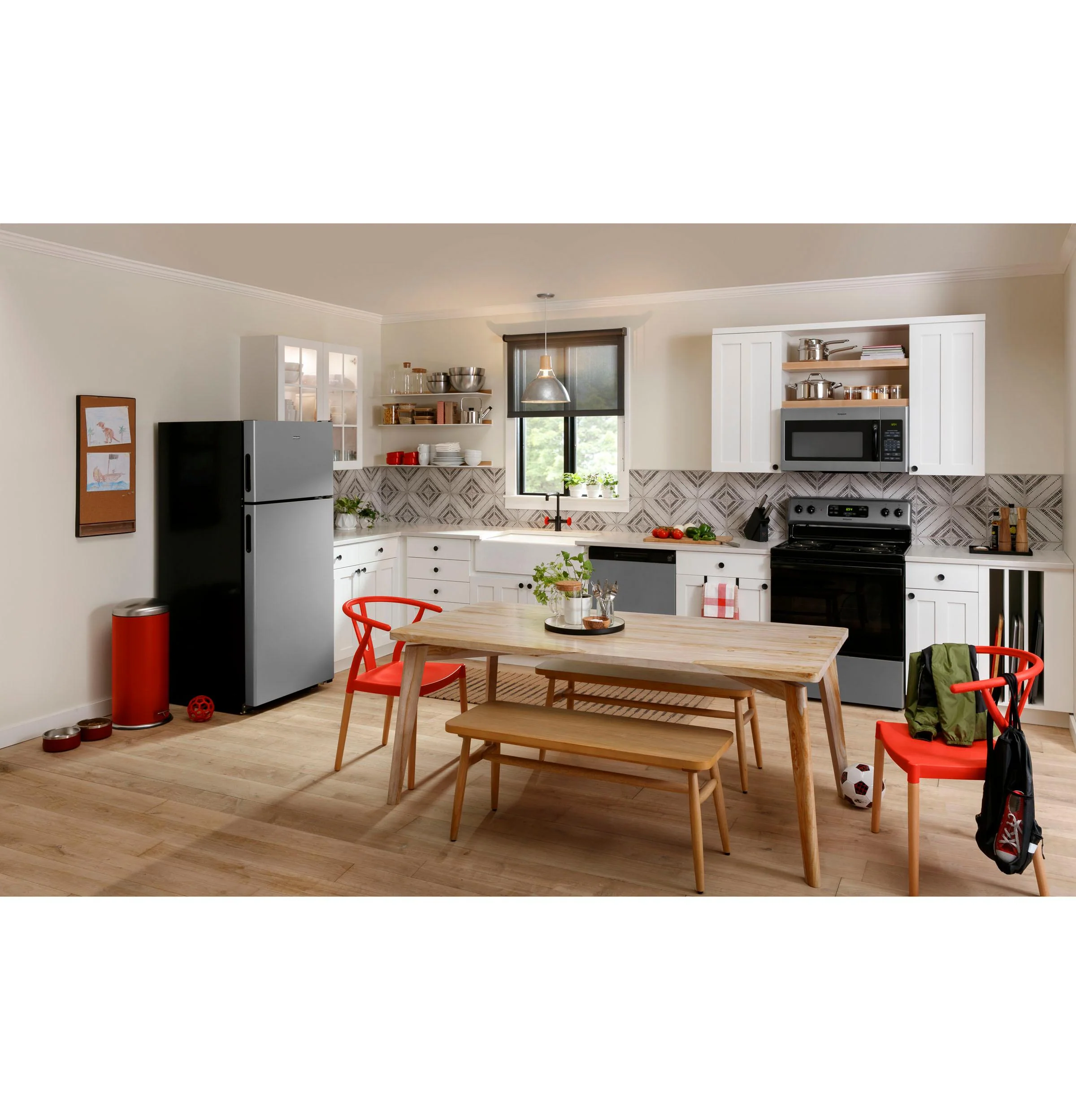 RVM5160MPSA Hotpoint® 1.6 Cu. Ft. Over-the-Range Microwave Oven - Image 9