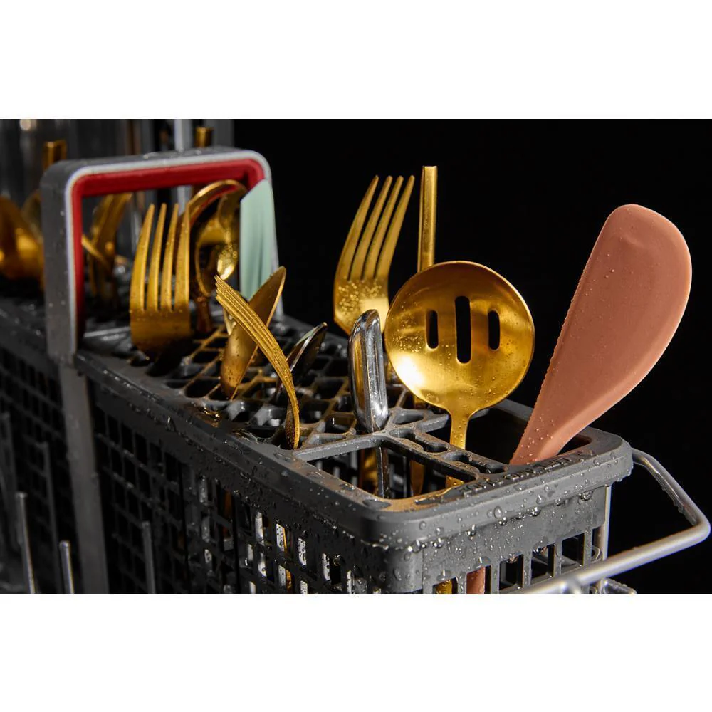 Kitchenaid KDFS424SJP 360(degree) Max Jets™ Third Rack Dishwasher with ProDry System, 44 dBA - Image 7