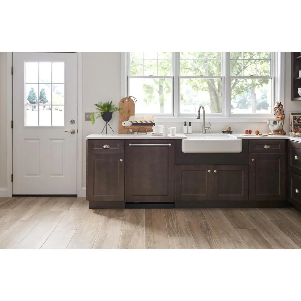 39 dBA Panel-Ready Dishwasher with Third Level Utensil Rack - Image 15
