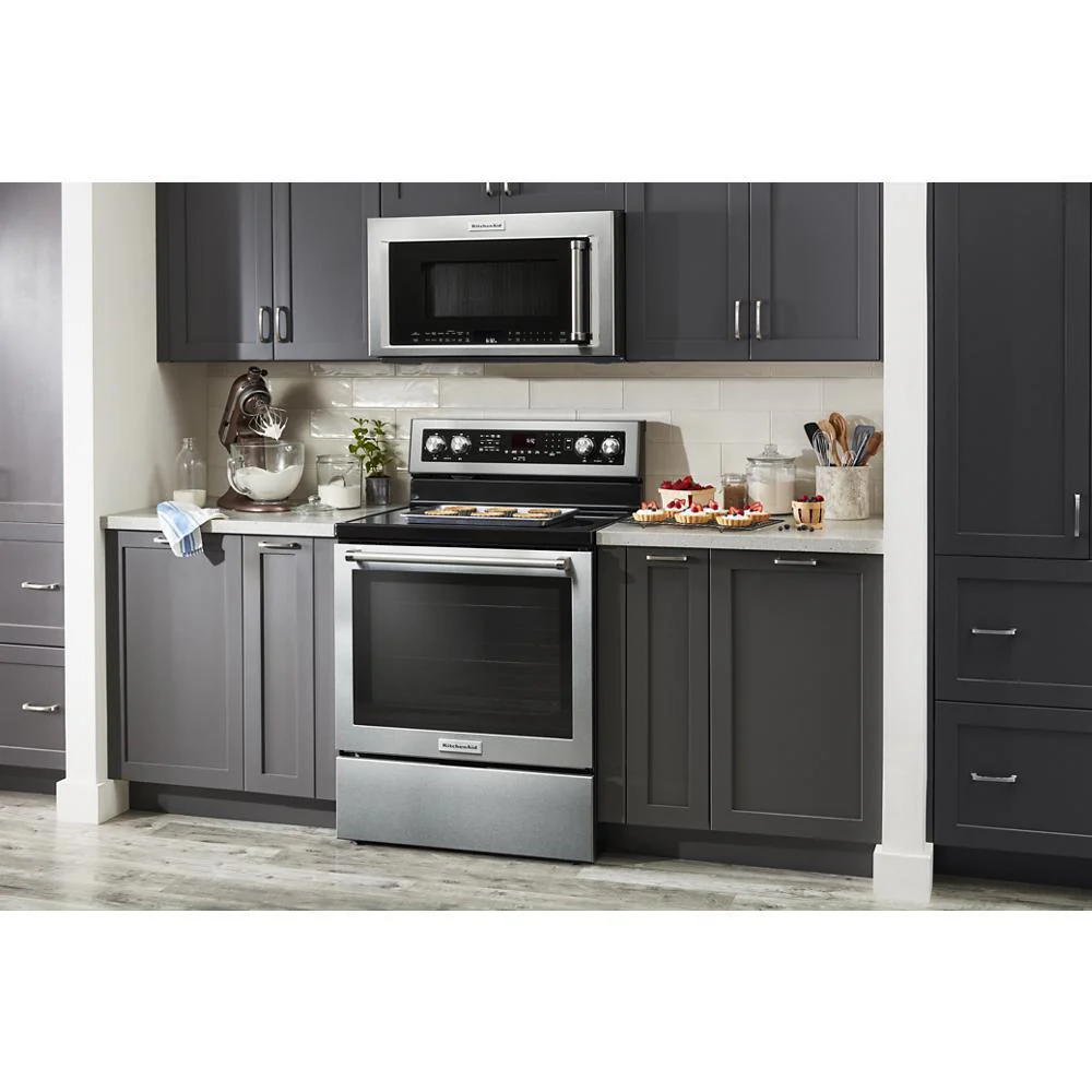 Kitchenaid KFEG504KPS 30-Inch 5 Element Electric Convection Range with PrintShield™ Finish - Image 8