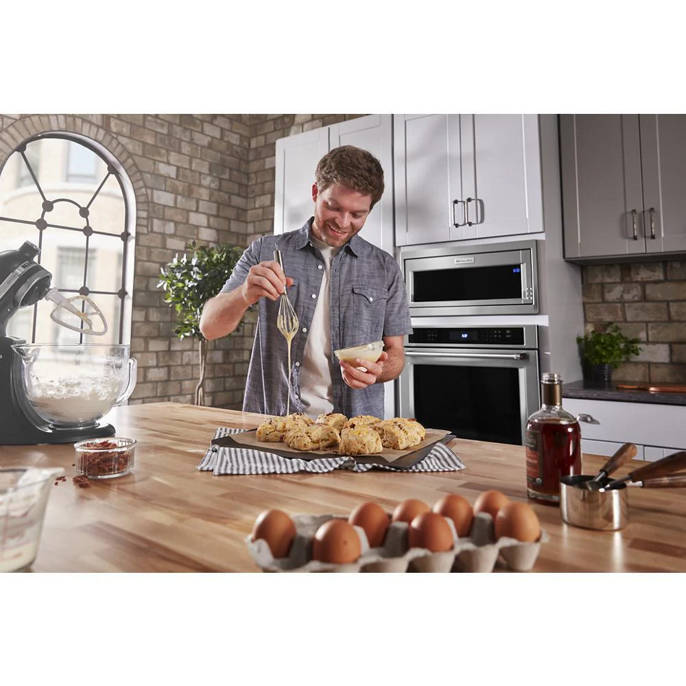 Kitchenaid KMBT5011KSS 1000 Watt Built-In Low Profile Microwave with Slim Trim Kit - Image 20
