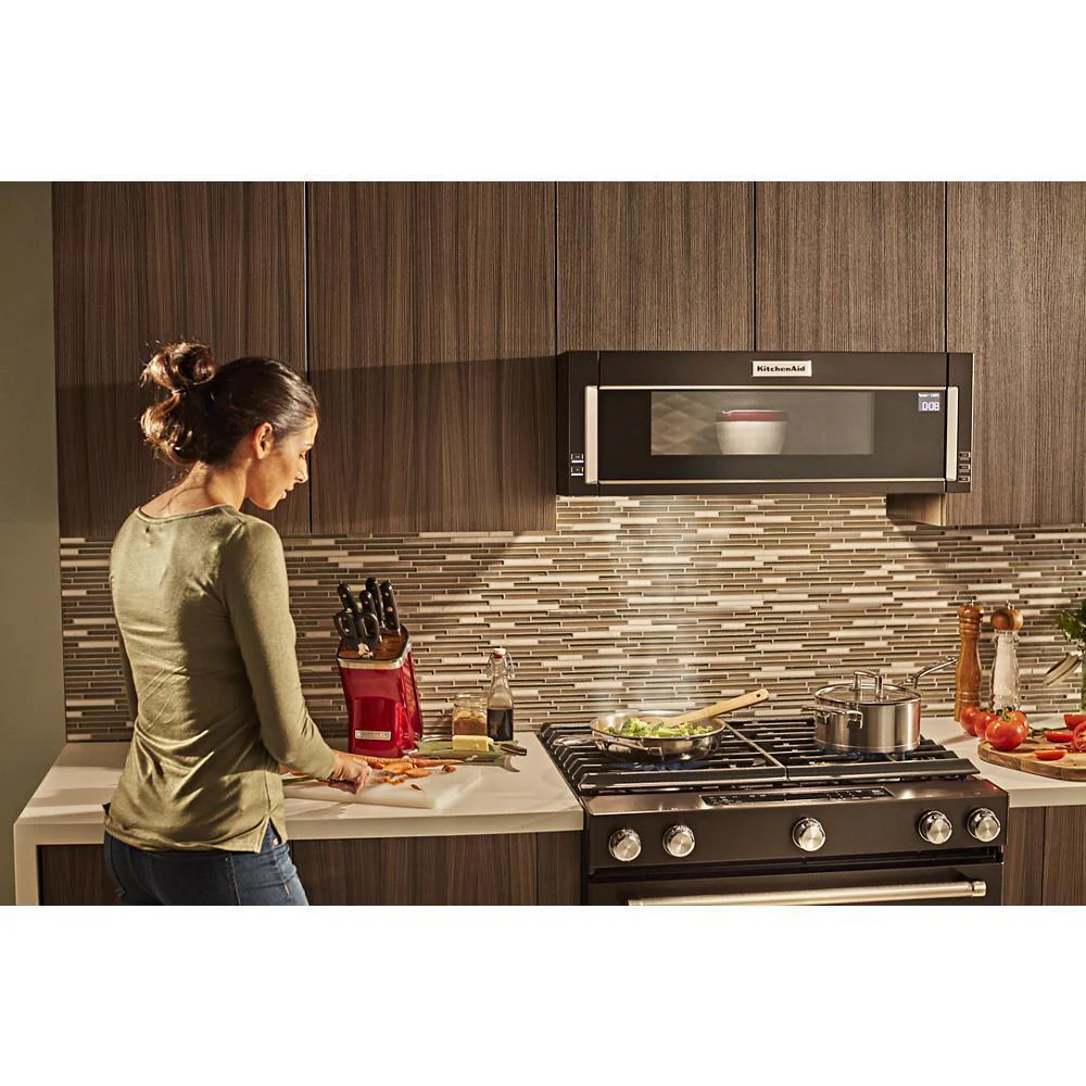 Kitchenaid KMLS311HBS 1000-Watt Low Profile Microwave Hood Combination with PrintShield™ Finish - Image 18