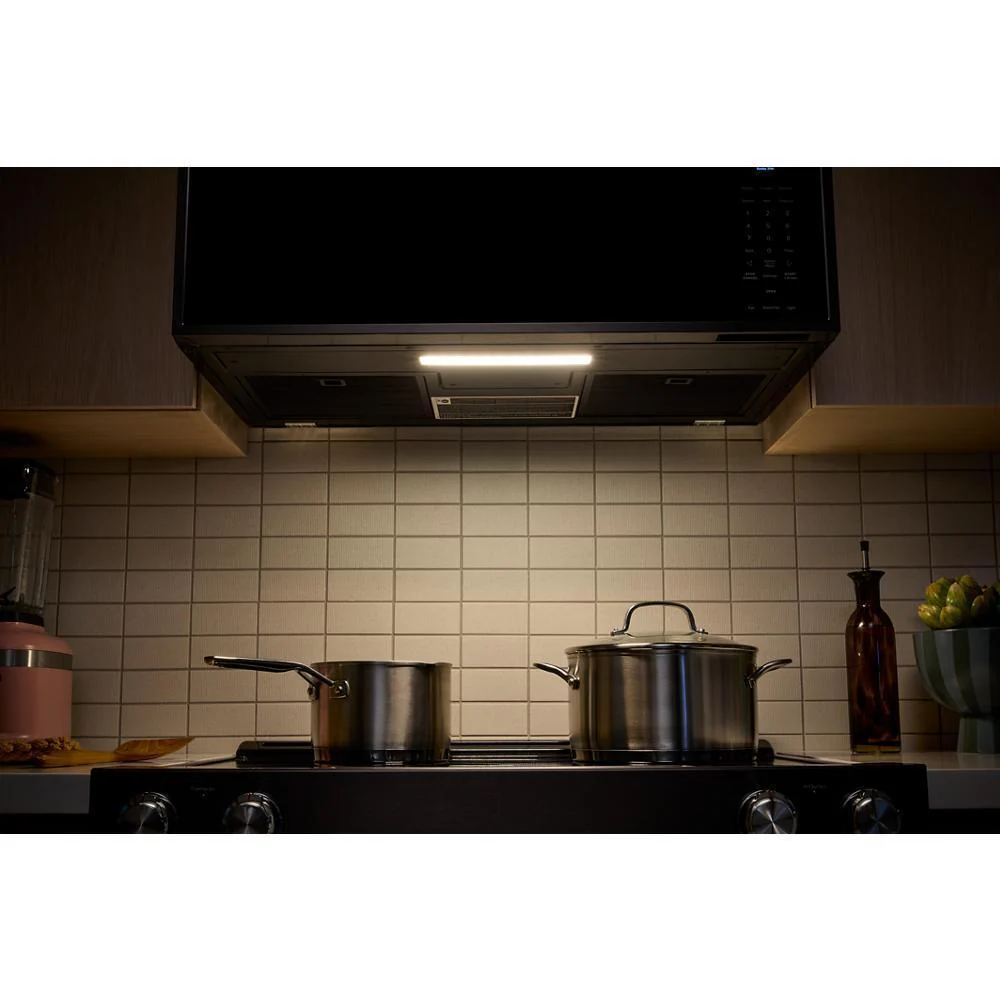 Kitchenaid KMML550RBS Smart Low Profile Microwave Hood Combination with Dual Fan Ventilation - Image 7