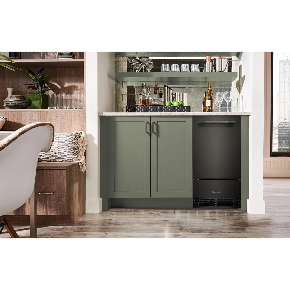 Kitchenaid KUID518SBE 18'' Automatic Ice Maker - Image 4