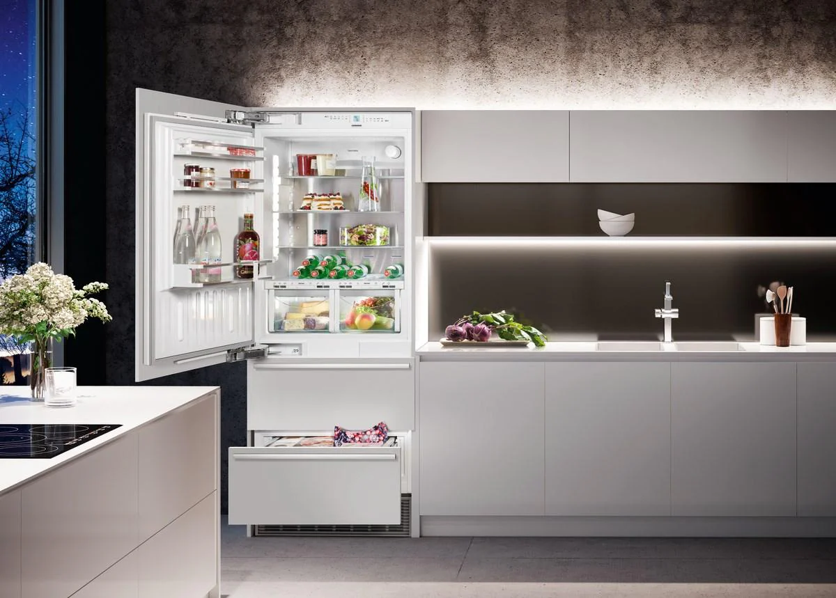 Liebherr HCB1591 Combined refrigerator-freezer with BioFresh and NoFrost for integrated use - Image 10