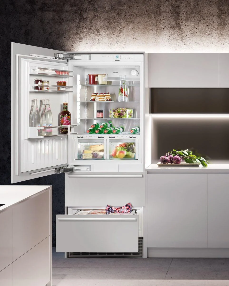Liebherr HCB1591 Combined refrigerator-freezer with BioFresh and NoFrost for integrated use - Image 11