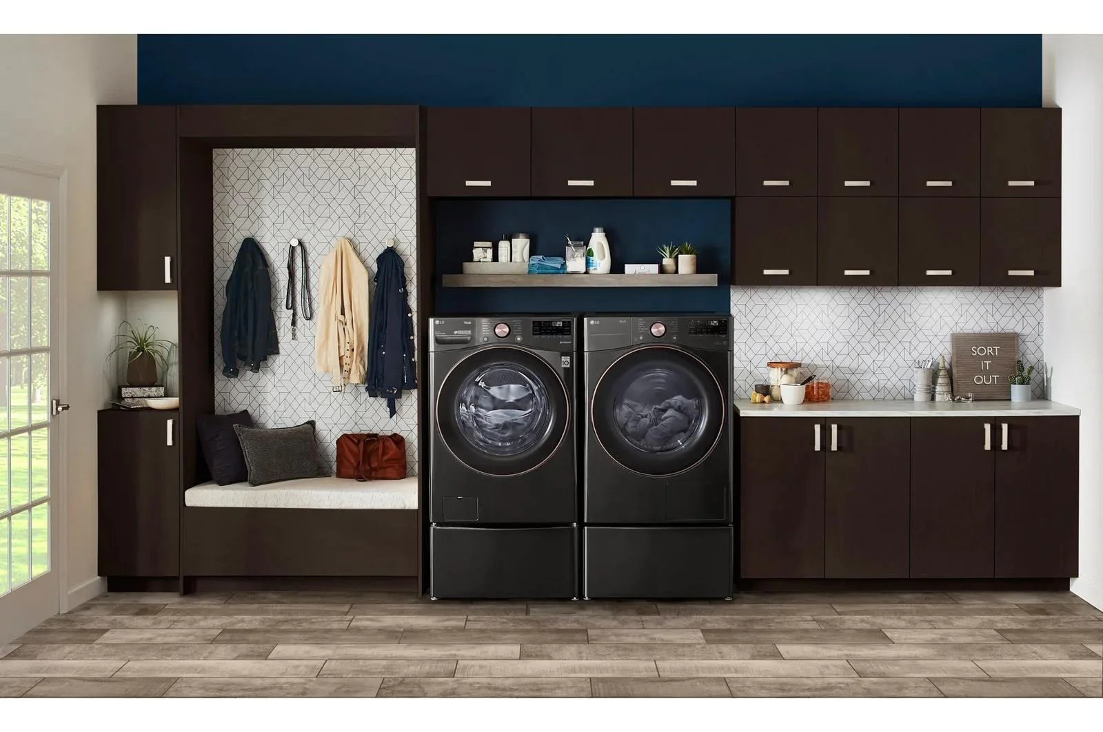 Lg DLHC4002B 7.8 cu. ft. Ultra Large Capacity Heat Pump Ventless Dryer, Wi-Fi Connectivity Black Steel - Image 15