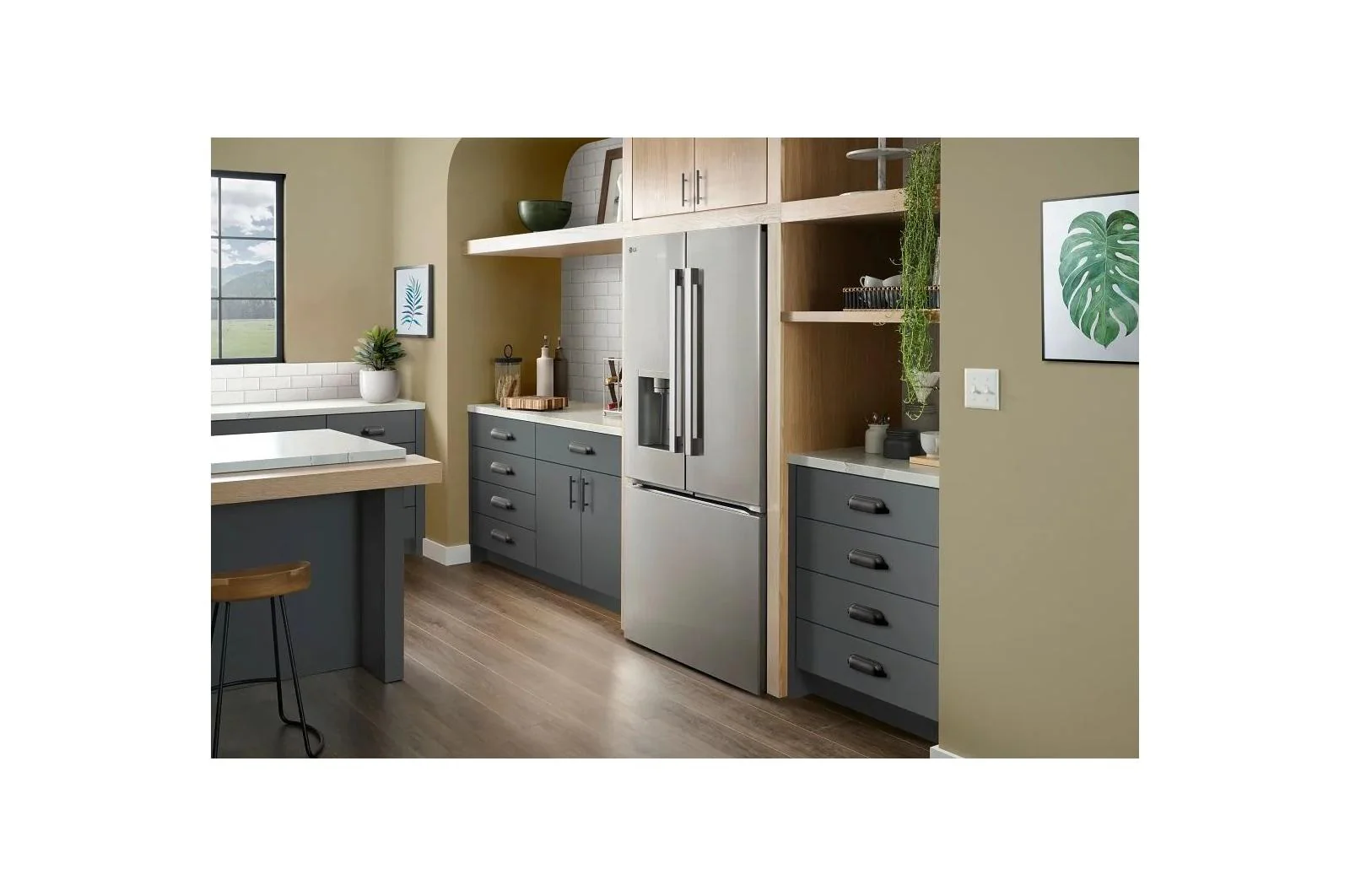 Lg LF24Z6330S 24 cu. ft. Counter-Depth MAX™ with Zero Clearance™ 3-Door French Door Refrigerator - Image 4