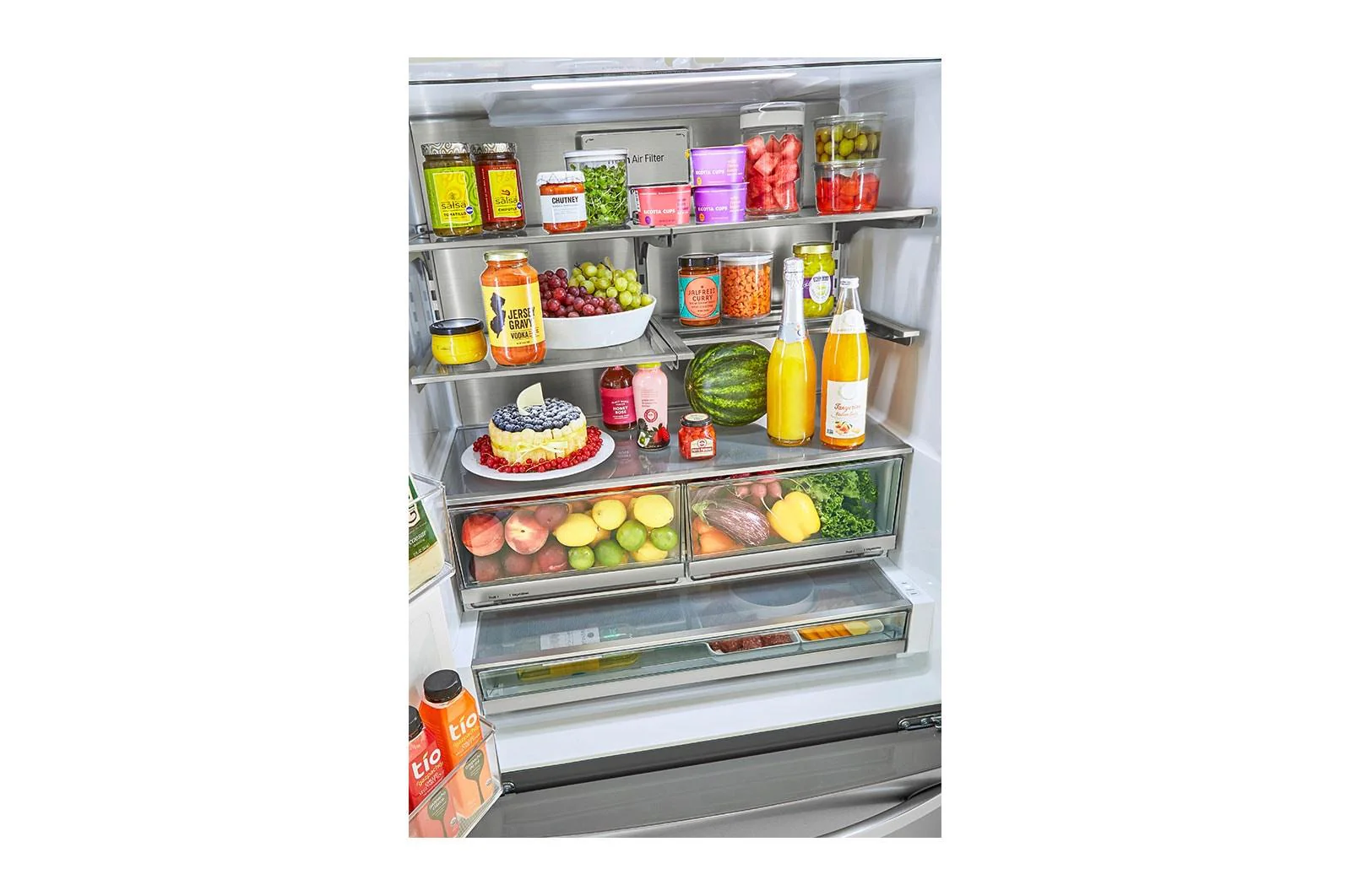 24 cu. ft. Smart wi-fi Enabled Counter-Depth Refrigerator with Craft Ice™ Maker - Image 8