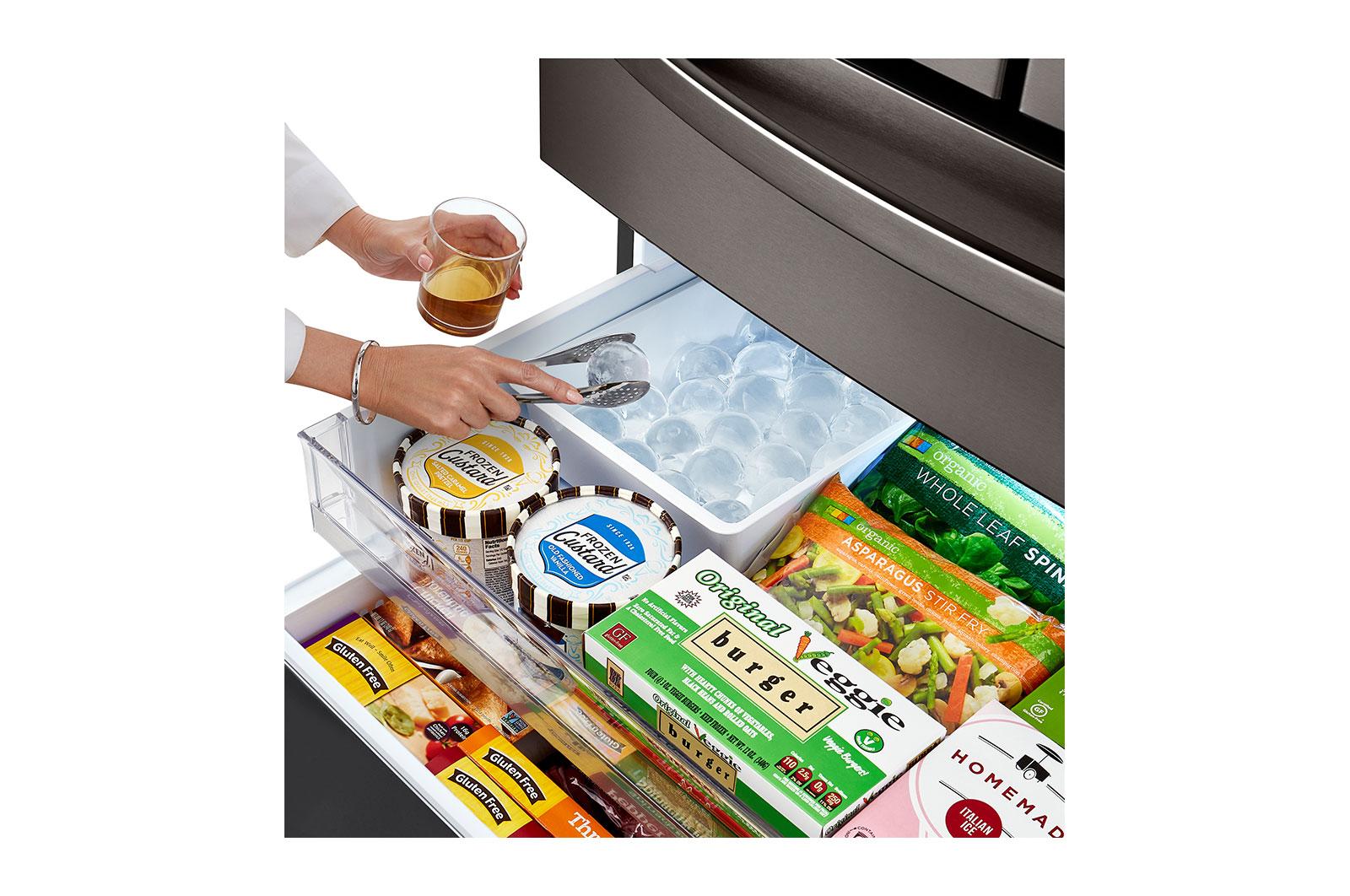 Lg LRMDS3006D 30 cu. ft. Smart Refrigerator with Craft Ice™ - Image 11
