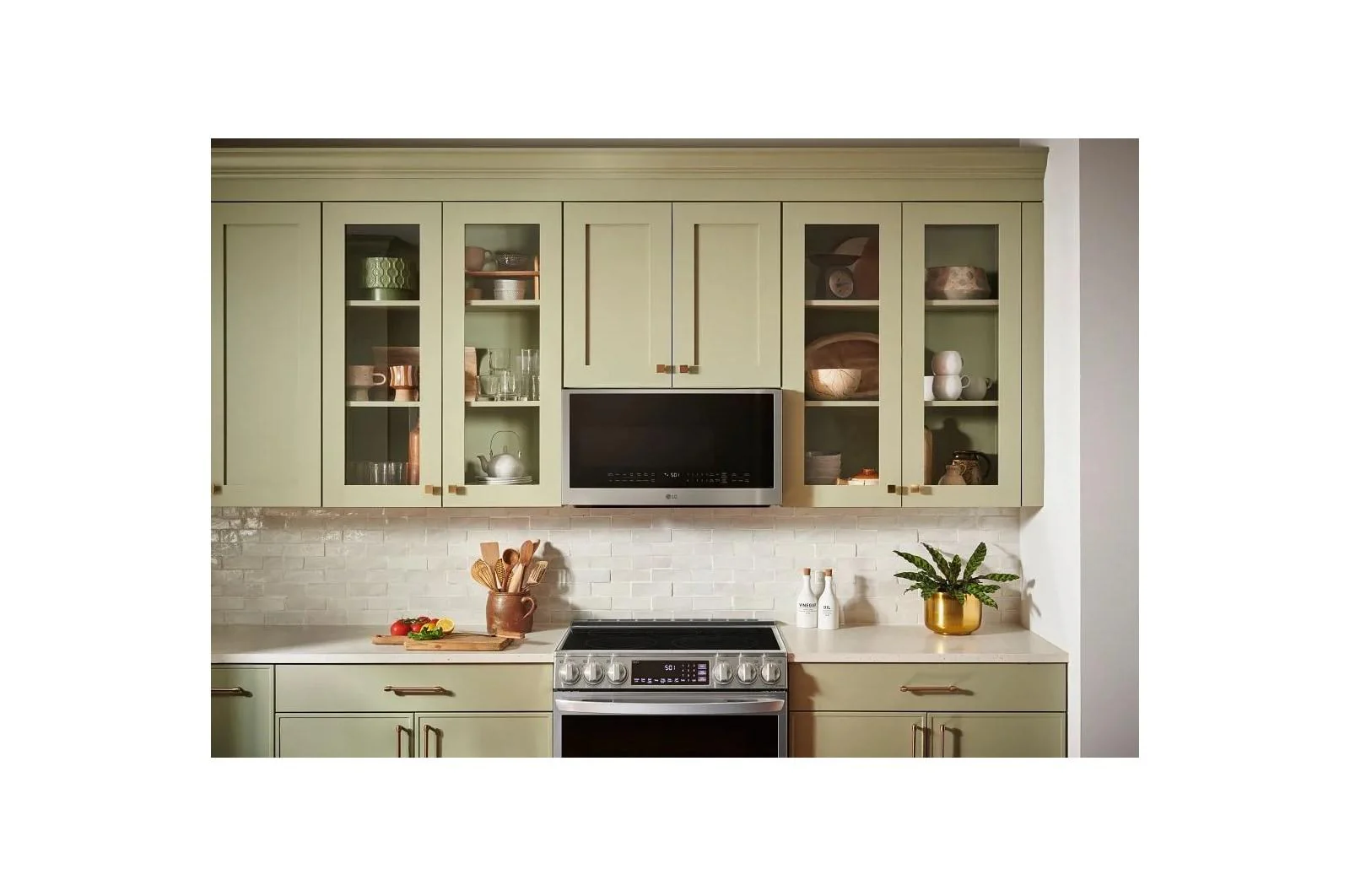 Lg MVEL2035X 2.0 cu. ft. Wi-Fi Enabled Over-the-Range Microwave Oven with EasyClean® - Image 4