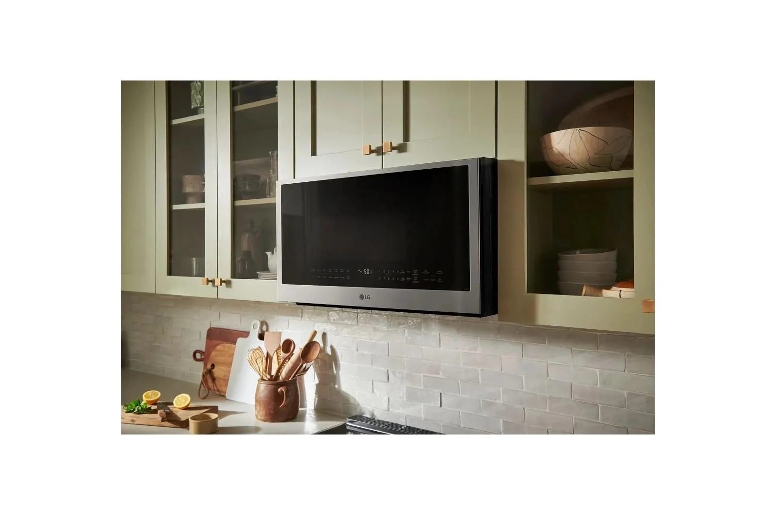 Lg MVEL2035X 2.0 cu. ft. Wi-Fi Enabled Over-the-Range Microwave Oven with EasyClean® - Image 5