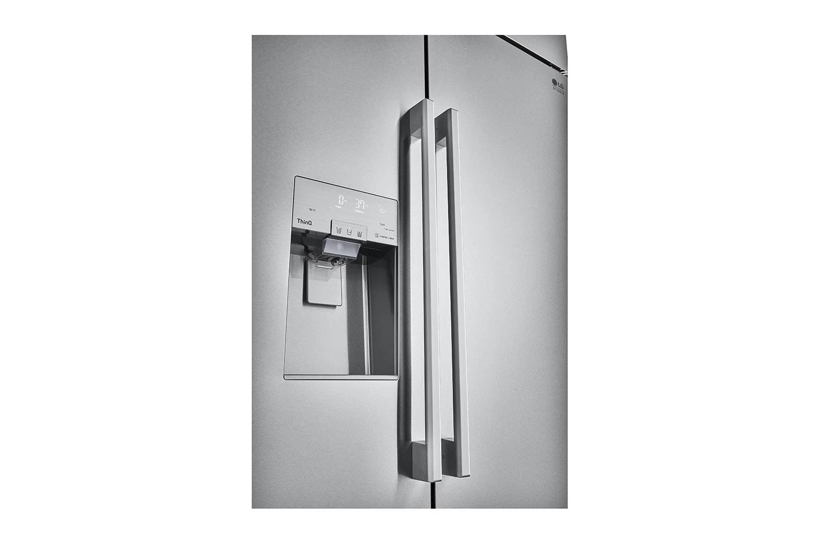 SRSXB2622S LG STUDIO 26 cu. ft. Smart Side-by-Side Built-In Refrigerator with Ice & Water Dispenser - Image 8