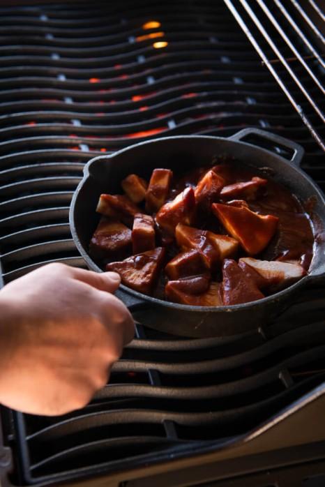 Napoleon Bbq 56053 Cast Iron Frying Pan - Image 2