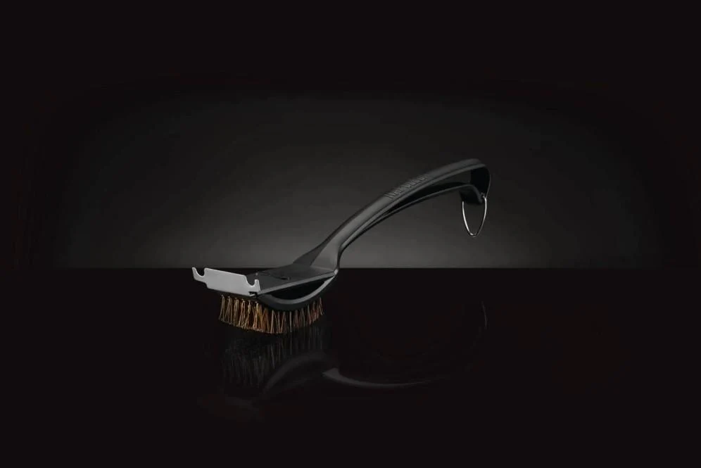 Napoleon Bbq 62053 Natural Fiber Grill Brush with Grid Scraper - Image 2