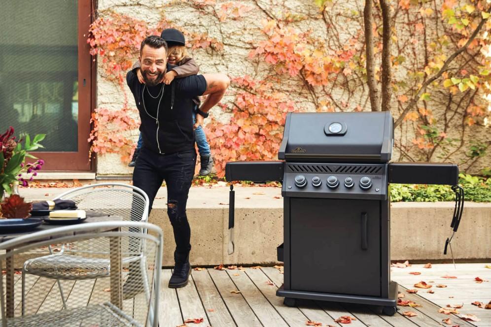 Napoleon Bbq RSE425RSIBNK1PHM Phantom Rogue SE 425 RSIB with Infrared Side and Rear Burners , Natural Gas, Satin Black - Image 5