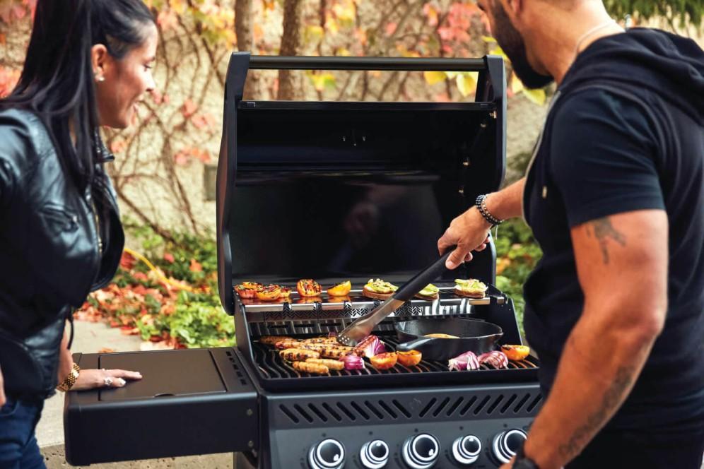 Napoleon Bbq RSE425RSIBPK1PHM Phantom Rogue SE 425 RSIB with Infrared Side and Rear Burner , Propane, Satin Black - Image 6