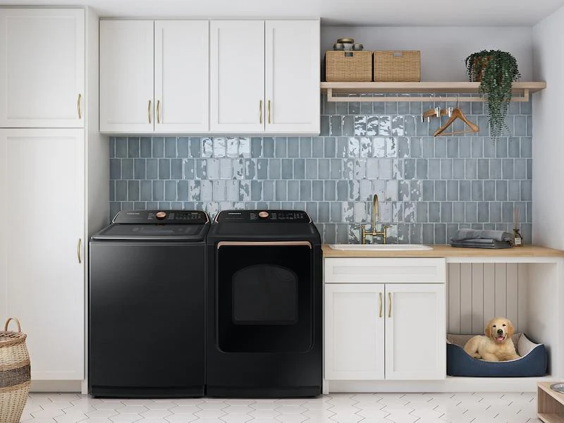 Samsung DVG54CG7550V 7.4 cu. ft. Smart Gas Dryer with Pet Care Dry and Steam Sanitize+ in Brushed Black - Image 3
