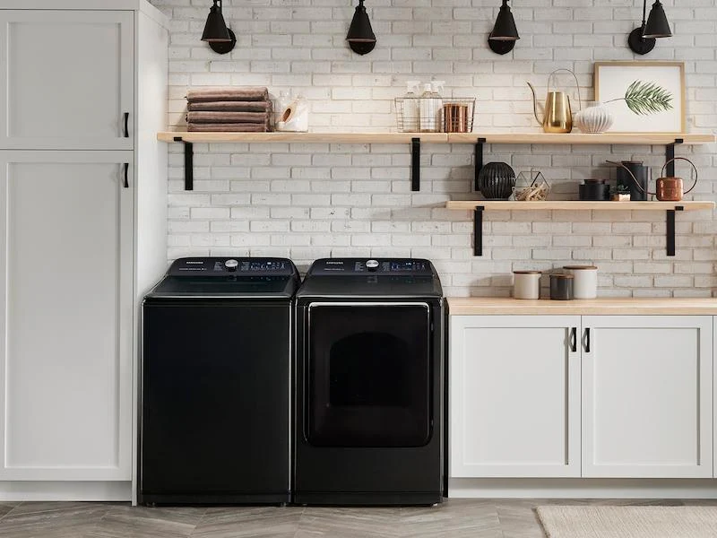 Samsung DVG54R7600V 7.4 cu. ft. Gas Dryer with Steam Sanitize+ in Black Stainless Steel - Image 2
