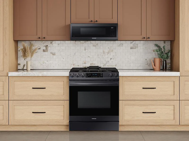 Samsung ME11A7710DG 1.1 cu. ft. Smart SLIM Over-the-Range Microwave with 550 CFM Hood Ventilation, Wi-Fi & Voice Control in Black Stainless Steel - Image 3