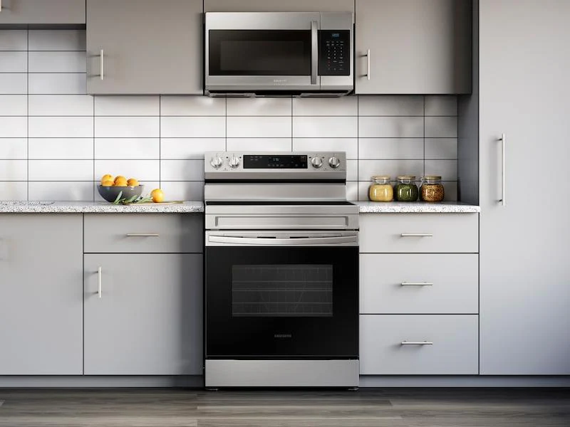 Samsung NE63A6111SS 6.3 cu. ft. Smart Freestanding Electric Range with Steam Clean in Stainless Steel - Image 3