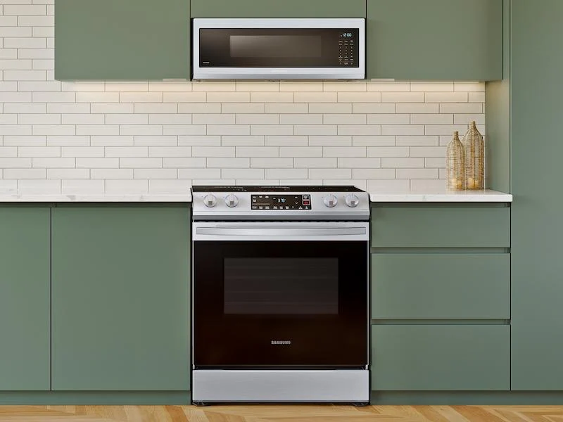 Samsung 6.3 cu. ft. Smart Rapid Heat Induction Slide-in Range in Stainless Steel - Image 3