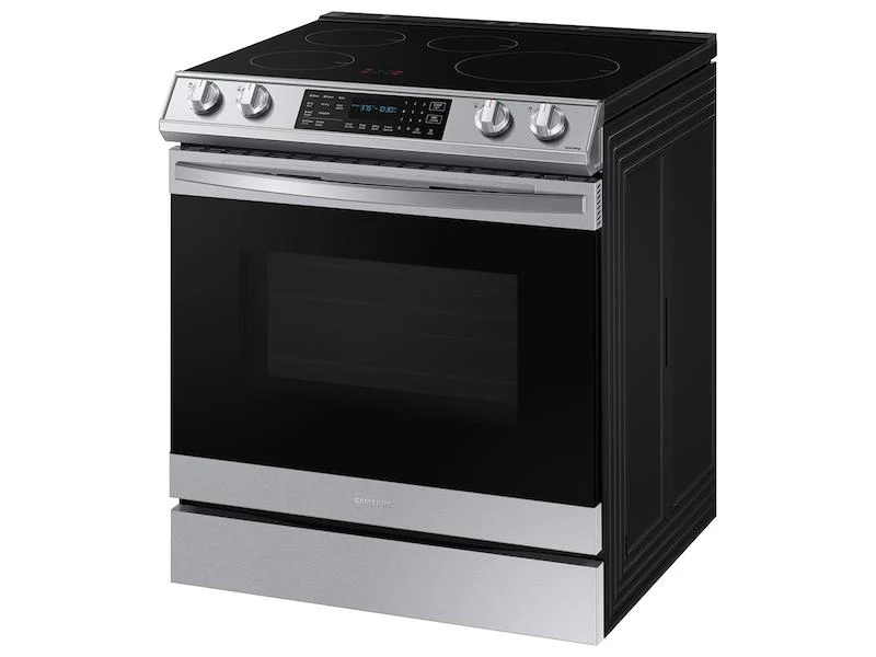 Samsung 6.3 cu. ft. Smart Rapid Heat Induction Slide-in Range with Air Fry - Image 8