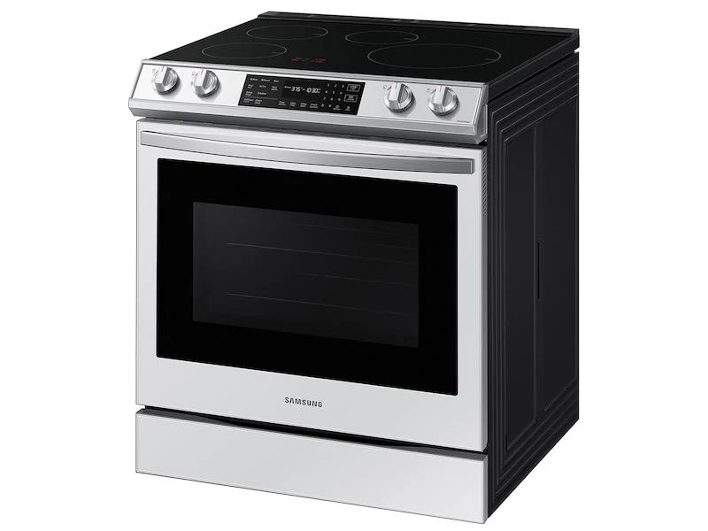 Samsung Bespoke 6.3 cu. ft. Smart Rapid Heat Induction Slide-in Range with Air Fry - Image 9
