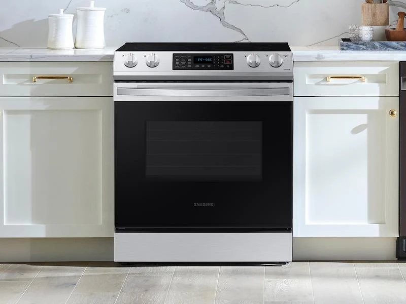 6.3 cu. ft. Smart Slide-in Electric Range with Air Fry & Convection in Stainless Steel - Image 2