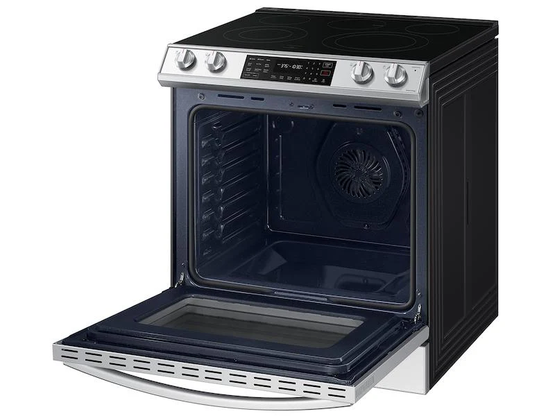 Samsung Bespoke 6.3 cu. ft. Smart Slide-in Electric Range with Air Fry - Image 10
