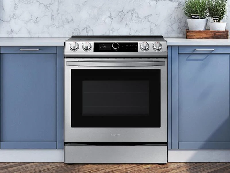 Samsung 6.3 cu ft. Smart Slide-in Electric Range with Smart Dial - Image 3