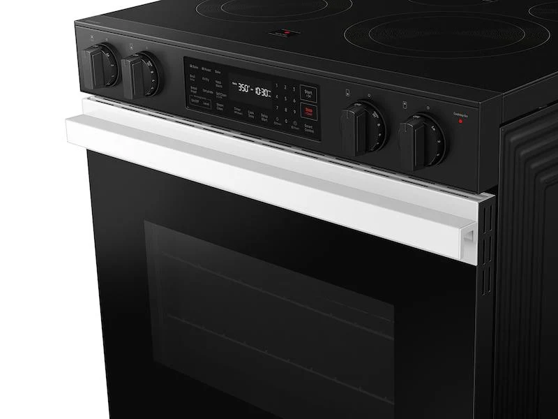 Samsung NSE6DB830012 Bespoke 6.3 cu. ft. Smart Slide-In Electric Range with Air Fry & Precision Knobs in White Glass - Image 7