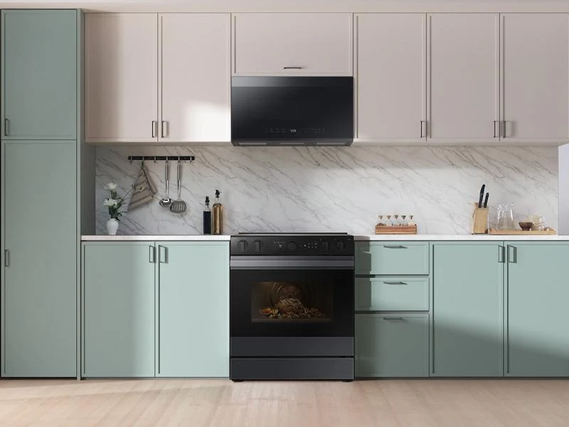 Samsung NSE6DG8502MT Bespoke 6.3 cu. ft. Smart Slide-In ENERGY STAR® Certified Electric Range with Air Fry in Matte Black Steel - Image 4