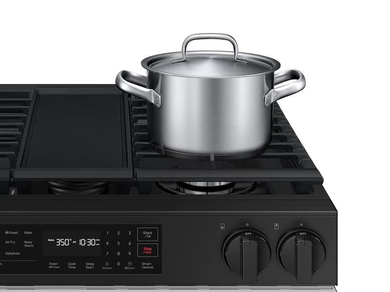 Samsung NSG6DB830012 Bespoke 6.0 cu. ft. Smart Slide-In Gas Range with Air Fry & Precision Knobs in White Glass - Image 5