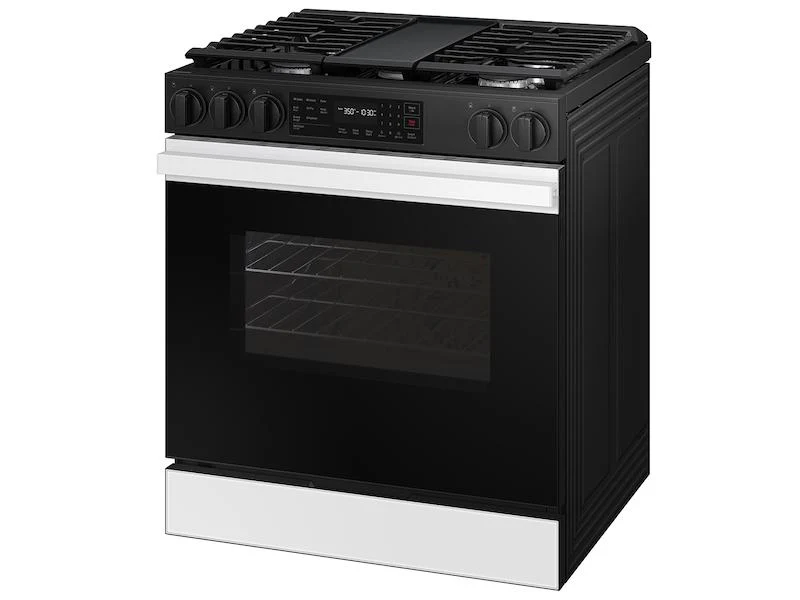Samsung NSG6DB830012 Bespoke 6.0 cu. ft. Smart Slide-In Gas Range with Air Fry & Precision Knobs in White Glass - Image 8