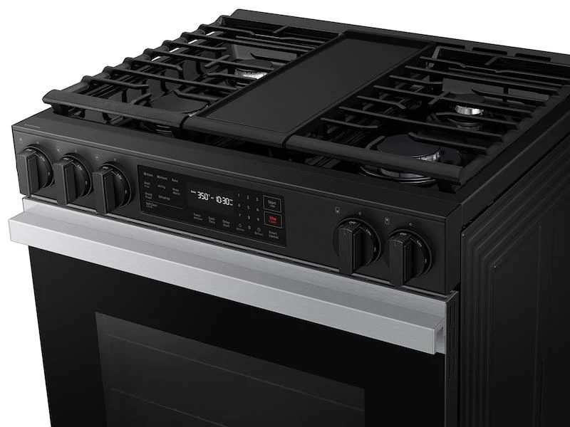 Samsung NSG6DG8300SR Bespoke 6.0 cu. ft. Smart Slide-In Gas Range with Air Fry & Precision Knobs in Stainless Steel - Image 7
