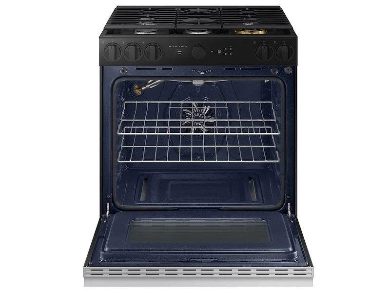 Samsung NSG6DG8500SR Bespoke 6.0 cu. ft. Smart Slide-In Gas Range with Air Sous Vide & Air Fry in Stainless Steel - Image 4