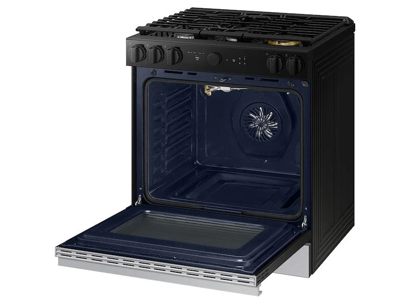Samsung NSG6DG8500SR Bespoke 6.0 cu. ft. Smart Slide-In Gas Range with Air Sous Vide & Air Fry in Stainless Steel - Image 9